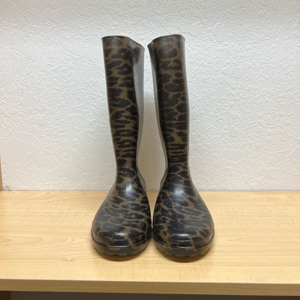 Stuart Weitzman leopard rain boots